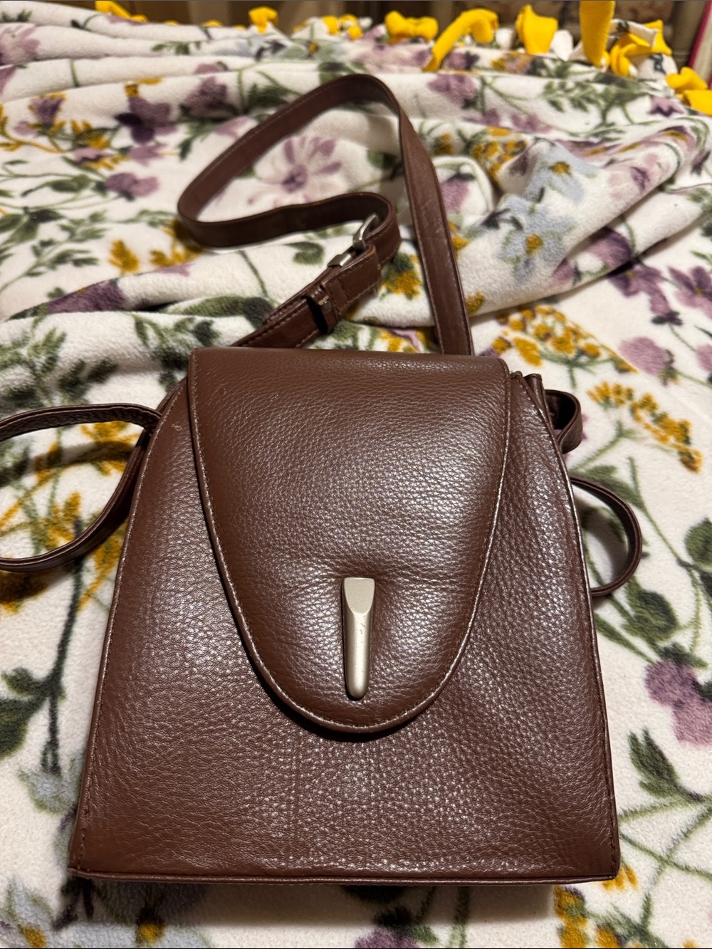 Borella Classic Brown Crossbody Bag